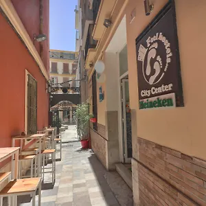  Hostel Feel Center